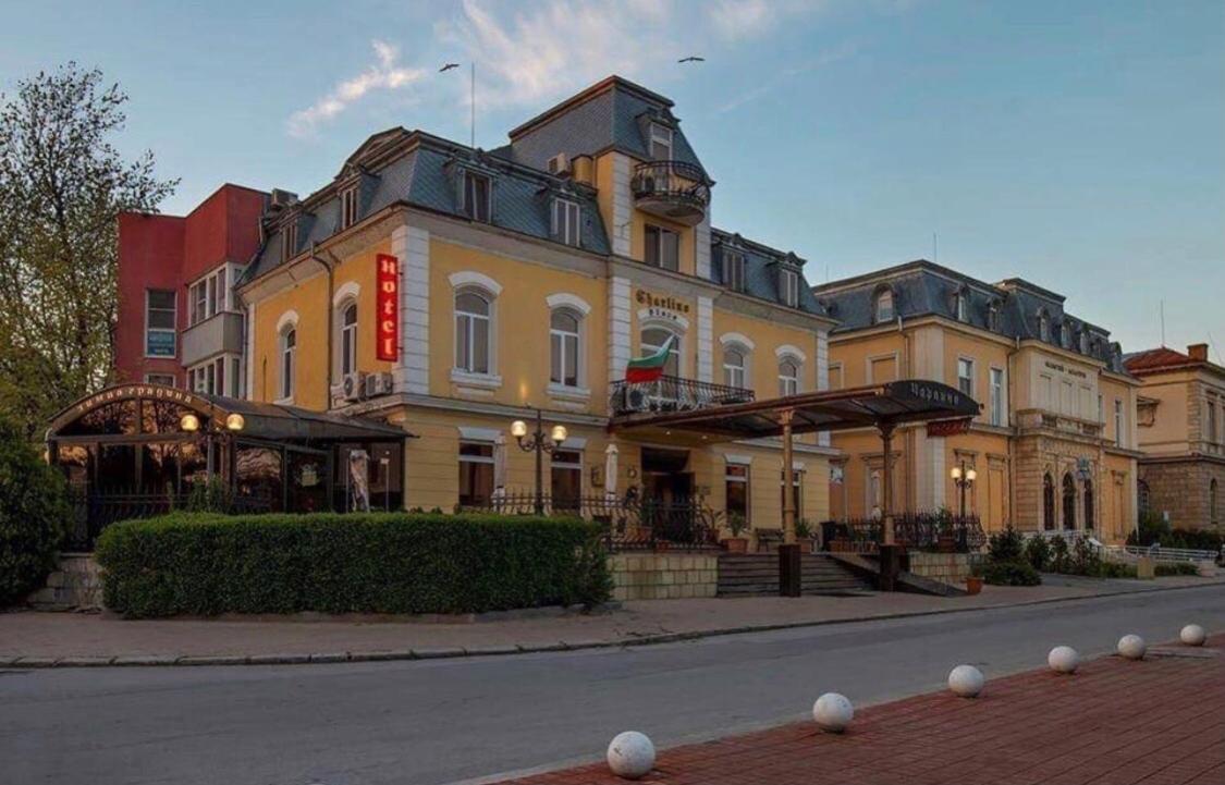 Готель Charlino Plaza Русе Екстер'єр фото